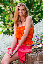 Nude of girls summer showoff