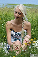 Nude romantic teen free hot erotica naked girls outside