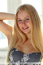 Free pictures of topless girls free softcore photography teen gallerys